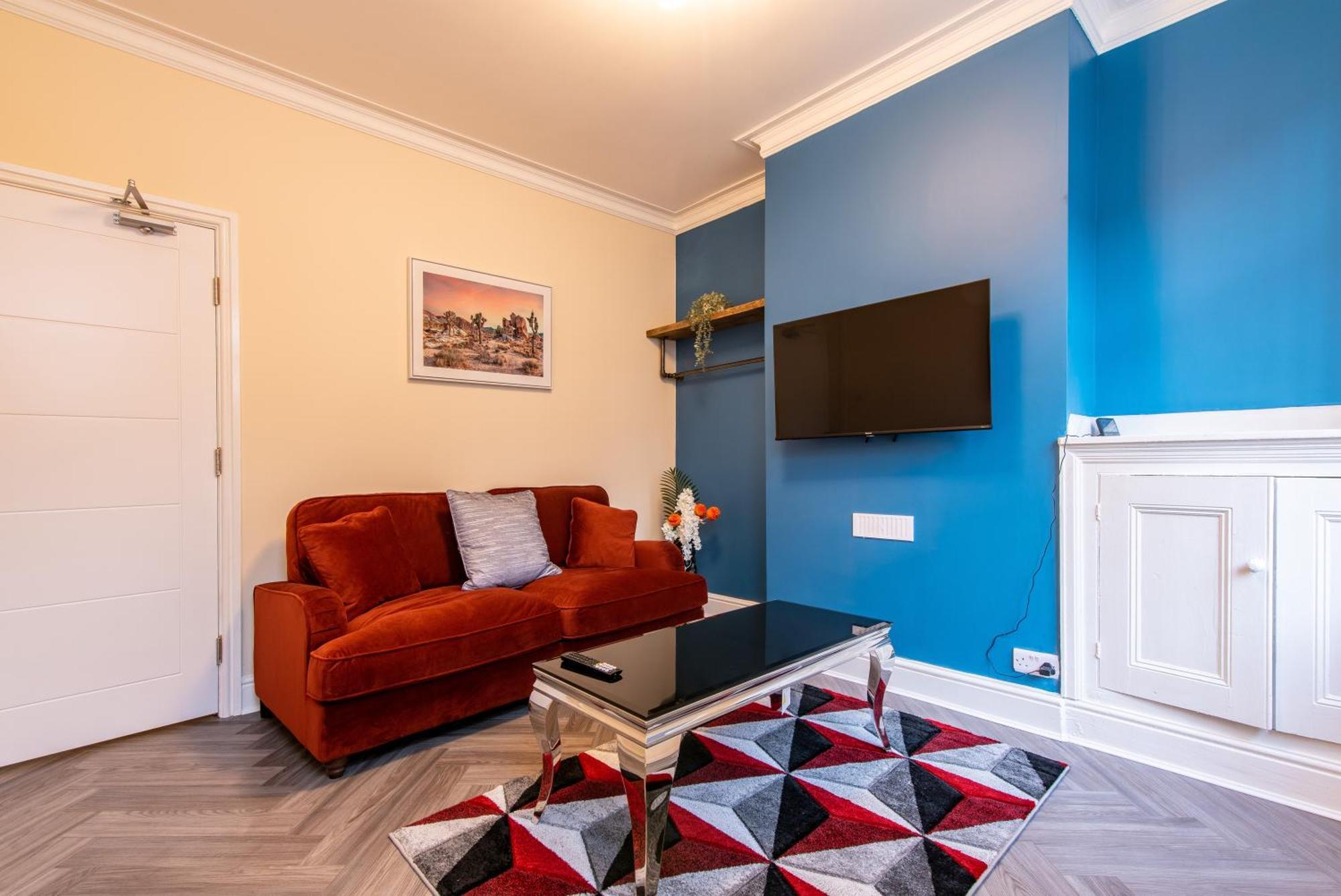 2 Bedroom House In The Heart Of Лестер Экстерьер фото