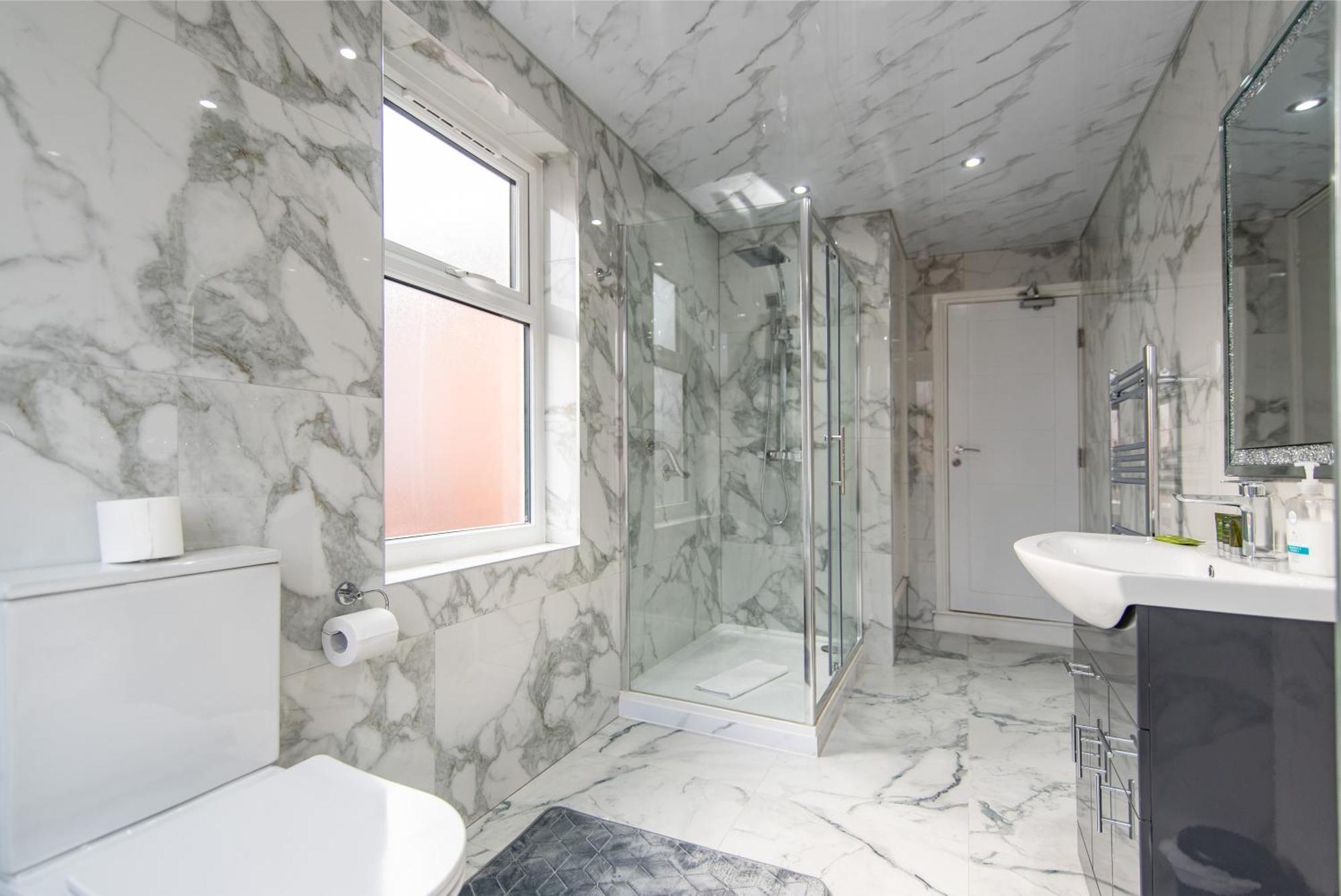 2 Bedroom House In The Heart Of Лестер Экстерьер фото